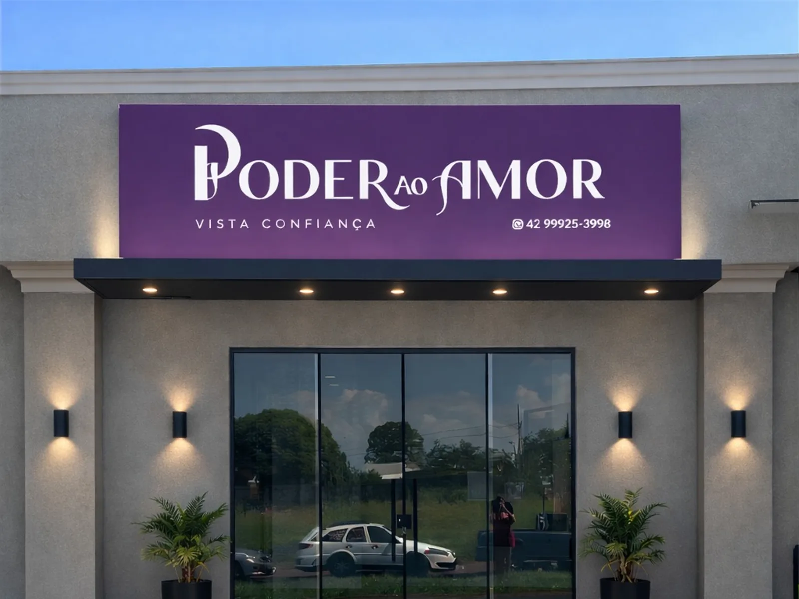 Fachada da loja Poder ao Amor, em Foz do Iguaçu